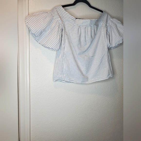 H&M Pinstriped Balloon Sleeve off the Shoulder Top in White/Blue - Picture 3 of 7